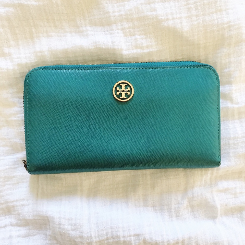 Tory Burch wallet